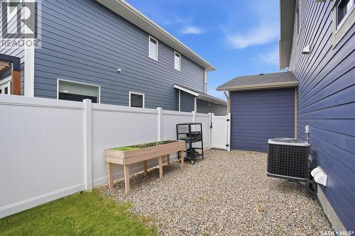 322 Dagnone Crescent, Saskatoon, SK 