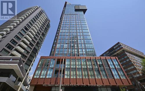 901 - 32 DAVENPORT ROAD  Toronto, ON M5R 0B5