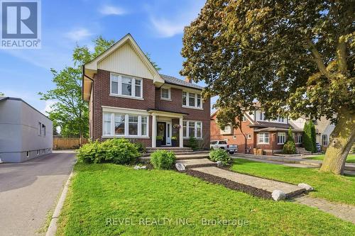 308 KING STREET E  Oshawa, ON L1H 1C8