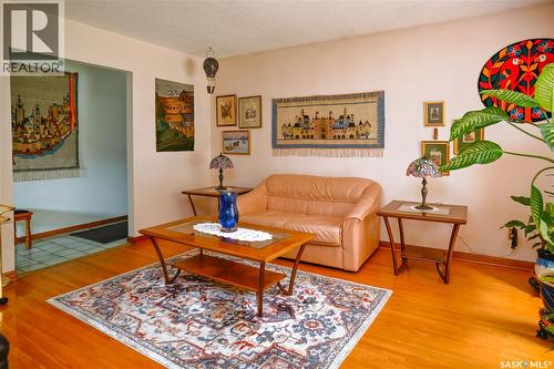 75 Richmond Crescent, Saskatoon, SK 