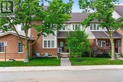 100 BEDDOE Drive Unit# 20  Hamilton, ON L8P 4Z2