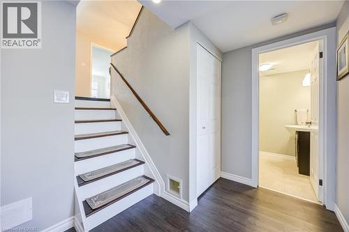 2348 Malcolm Crescent, Burlington, ON 