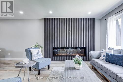 2367 Middlesmoor Crescent, Burlington, ON 