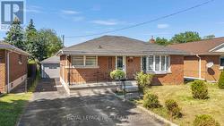 959 MOHAWK ROAD E  Hamilton (Huntington), ON L8T 2R9