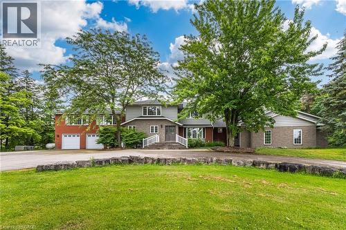 2220 Britannia Road, Burlington, ON 