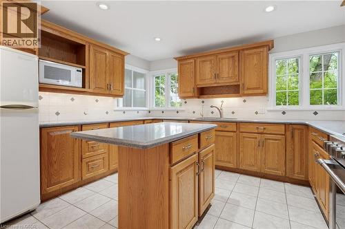 2220 Britannia Road, Burlington, ON 