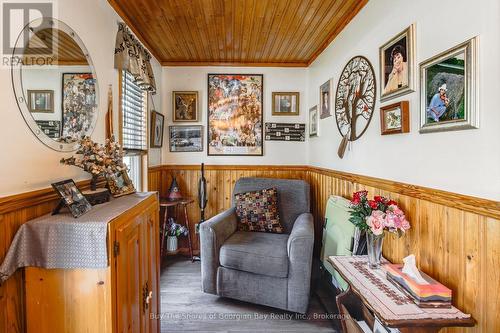 17 Balm Beach Road E, Tiny (Perkinsfield), ON 