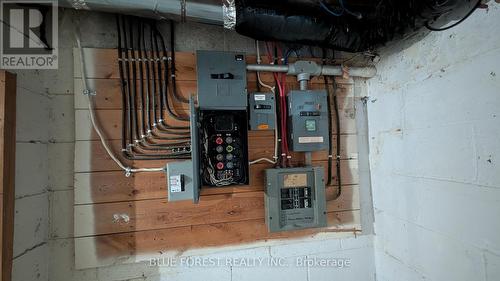 36 Arbour Glen Crescent, London East (East A), ON 