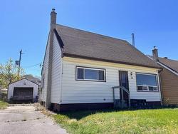 50 Neebig Avenue Manitouwadge, ON P0T 2C0