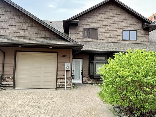 309 Oasis Lane  Thunder Bay, ON P7B 0C1