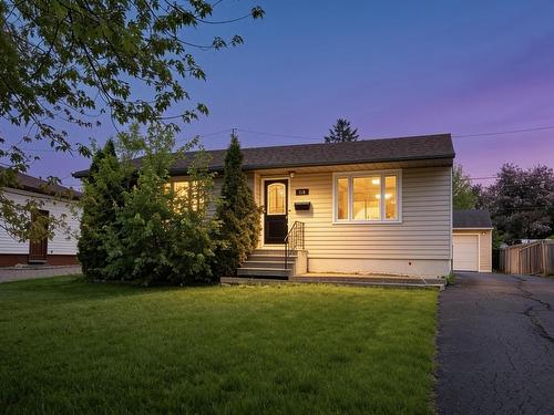148 Newberry Crescent  Thunder Bay, ON P7C 2E5