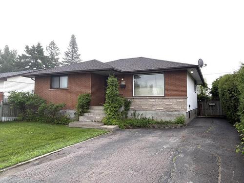 518 Edward St N  Thunder Bay, ON P7C 4P9