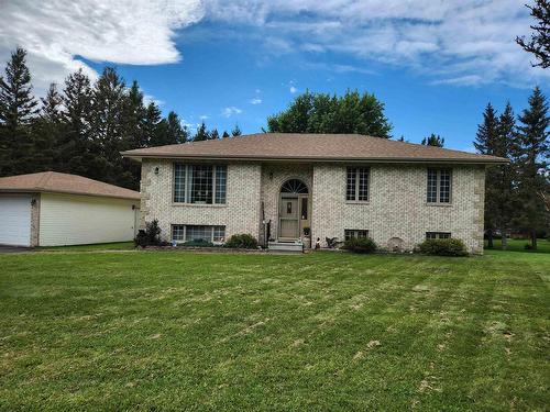 1589 Mountain Road  Thunder Bay, ON P7J 1C7