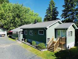 834 594 Highway Eagle River, ON P0V 1S0