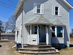 182 N High Street NORTHThudner Bay, ON P7A 5R6