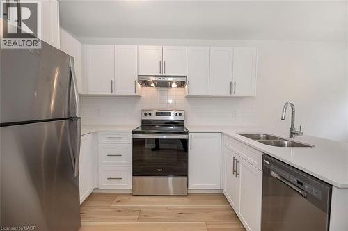 81 WOODMAN Drive N  Hamilton, ON L8H 2M5