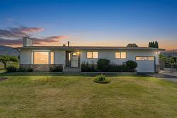 797 RIDGEVIEW Terrace Kamloops, BC V2B 4G8