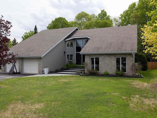 115 Chercover Drive  Thunder Bay, ON P7G 1A7