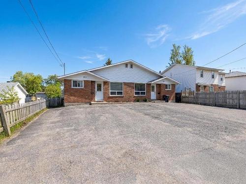853-855 HUDSON Avenue  Thunder Bay, ON P7A 6J5