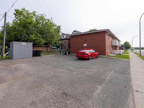 641 Catherine Street, Thunder Bay, ON 