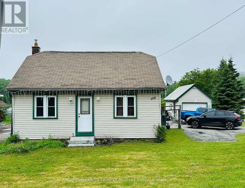 104 BRUNEL ROAD  Huntsville, ON P1H 1R1