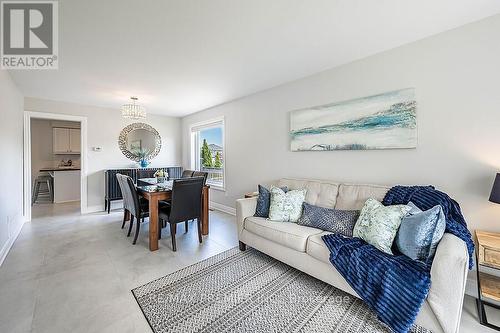 2 Grace Crescent, Barrie, ON 