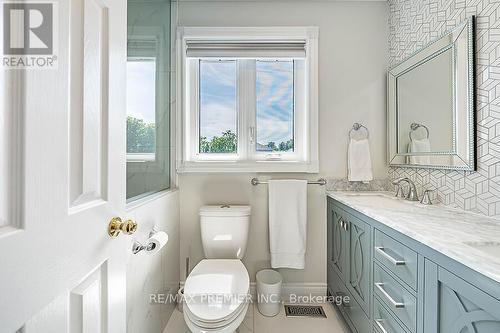 2 Grace Crescent, Barrie, ON 