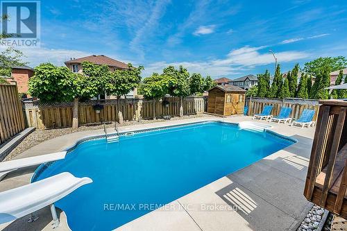 2 Grace Crescent, Barrie, ON 