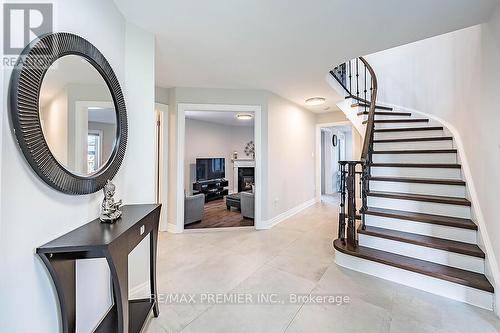 2 Grace Crescent, Barrie, ON 