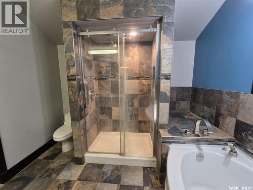 826 Chaplin Street E, Swift Current, SK 
