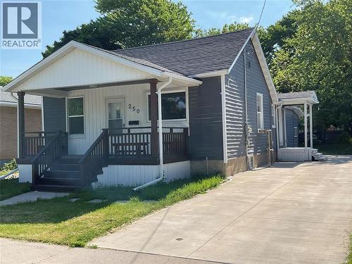 250 Russell STREET South  Sarnia, ON N7T 3L8