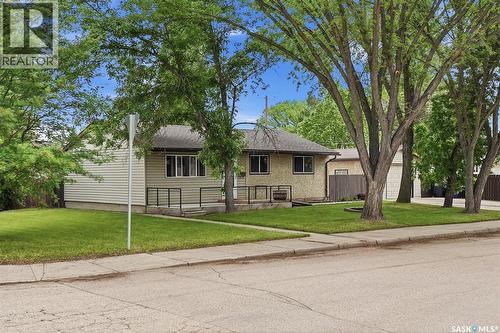 502 X AVENUE N  Saskatoon, SK S7L 3K2