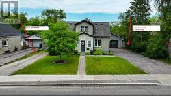 2 Driveways -parking for 11 cars+ 2 in Garage - 