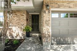 86 FREELAND DRIVE Stratford, ON N4Z 1H1