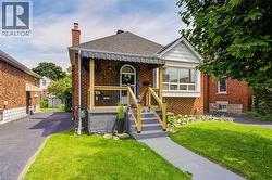 105 WEIR Street S  Hamilton, ON L8K 3A8