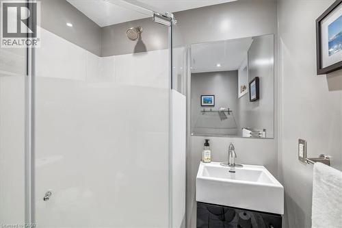 668 Bridle Wood, Burlington, ON 