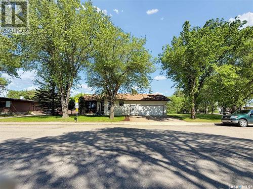 1114 Arcola Street, Esterhazy, SK 