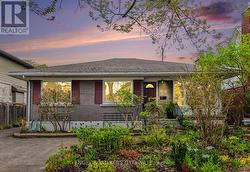 1113 FIELD STREET  Ottawa, ON K2C 2P6