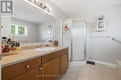 Primary bedroom ensuite bathroom - 800 Long Point Circle, Ottawa, ON 
