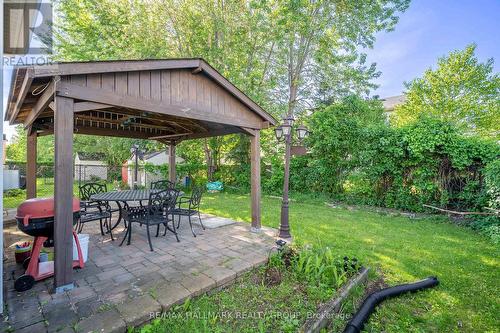 Patio with gazebo - 800 Long Point Circle, Ottawa, ON 