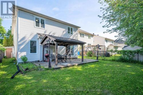 Fully fenced yard - 800 Long Point Circle, Ottawa, ON 