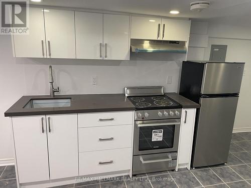 414 Dundas Street E, Toronto, ON 