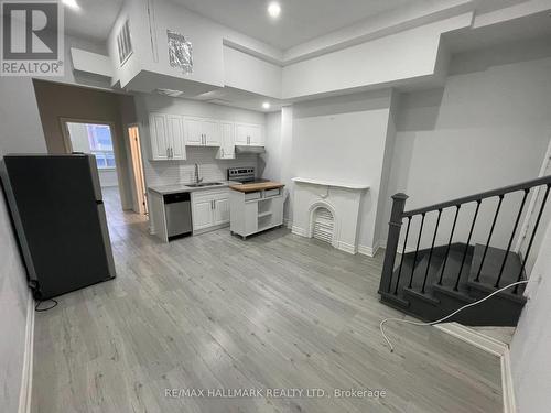 414 Dundas Street E, Toronto, ON 