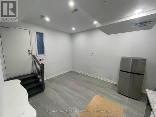 414 Dundas Street E, Toronto, ON 