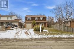 69 LORRAINE CRESCENT Brampton, ON L6S 2R6
