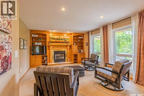 406 Braeburn Crescent, Saskatoon, SK 