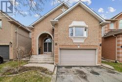 40 BROOKHURST CRESCENT Hamilton (Waterdown), ON L8B 0M5