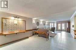 Live in style & comfort in HERITAGE VILLAGE ! - 