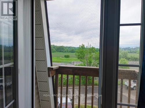 3 - 7 Timberview Way, Ottawa, ON 