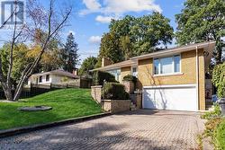 19 IVY LEA CRESCENT Toronto, ON M8Y 2B5